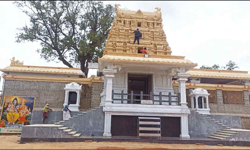 கும்பாபிஷேகத்துக்கு தயாராகும் சோழீஸ்வரர் கோவில்: திருப்பணிகள் தீவிரம்