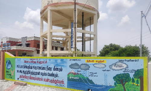 பொதுமக்களின் பாராட்டை பெற்ற விழிப்புணர்வு சுவர் ஓவியம்