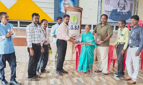 கல்லூரியில் தொடர்பு திறன் மற்றும் புத்தகங்கள் வெளியீட்டு விழா