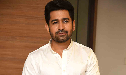 50 ஸ்டண்ட் கலைஞர்களுடன் விஜய் ஆண்டனி.. பிரம்மாண்டமாக உருவாகும் வள்ளி மயில் திரைப்படம்