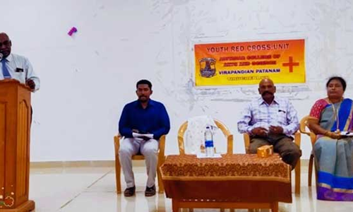 திருச்செந்தூர் ஆதித்தனார் கல்லூரியில் இளையோர் செஞ்சிலுவை சங்கம் தொடக்க விழா