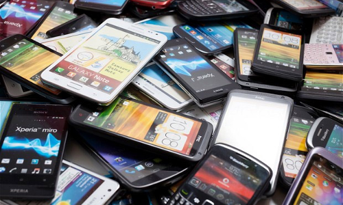 ஈரோட்டில் மாயமான 407 செல்போன்கள் உரியவர்களிடம் ஒப்படைப்பு