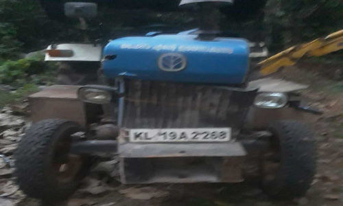 அருமனை அருகே அனுமதியின்றி பாறை உடைப்பு