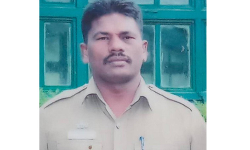 பங்களாபுதூர் போலீஸ் ஏட்டு திடீர் சாவு