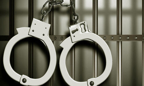 சொத்து தகராறில் ஏற்பட்ட மோதலில் தந்தை-மகன் கைது