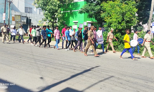 போதை பொருள் ஒழிப்பு குறித்து விழிப்புணர்வு ஊர்வலம்