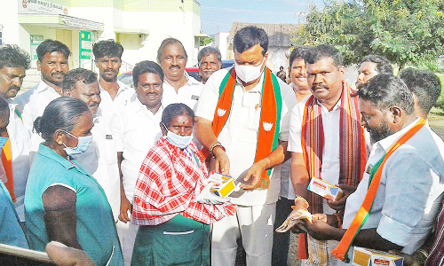 பள்ளபட்டியில் மத்திய அரசு திட்டங்கள் குறித்து பா.ஜனதாவினர் ஆய்வு