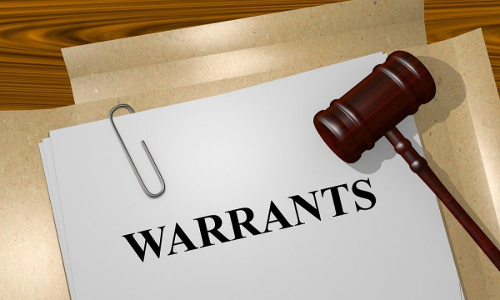 வழக்கு விசாரணைக்கு ஆஜராகாத ஈரோடு இன்ஸ்பெக்டருக்கு பிடிவாரண்டு