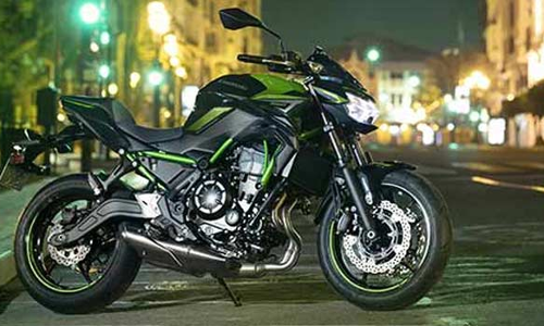 பைக் மாடல்களுக்கு அதிரடி சலுகை அறிவித்த கவாசகி