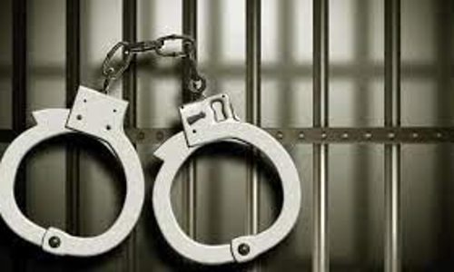 மது விற்ற முதியவர் கைது