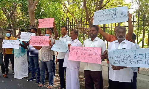 சுயேச்சை எம்.எல்.ஏ.வுக்காக திரண்ட ஆதரவாளர்கள்
