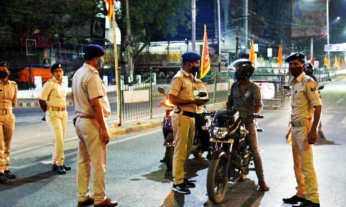 4 ஆயிரம் போலீசார் விடிய விடிய கண்காணிப்பு