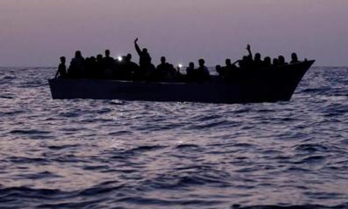 சிரியாவில் அகதிகள் படகு கடலில் மூழ்கியது- 77 பேர் உயிரிழப்பு