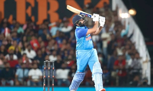 எனது ஆட்டம் ஆச்சரியமாக இருந்தது- ஆஸ்திரேலியாவுக்கு எதிரான வெற்றி குறித்து ரோகித்சர்மா கருத்து