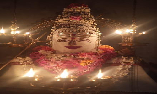 கன்னியாகுமரி அருகே உள்ள மருந்துவாழ்மலையில் ஜோதிலிங்கேஸ்வரருக்கு 16 வகையான வாசனை திரவியங்களால் அபிஷேகம்