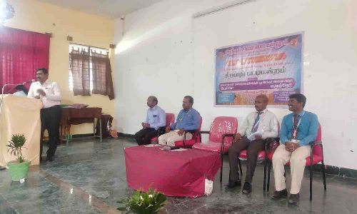 கிருஷ்ணகிரி   அறிஞர் அண்ணா கலை மற்றும் அறிவியல் கல்லூரியில் பட்டிமன்றம்