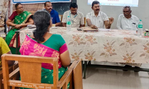 இணைய வழி கல்வி குறித்து  தலைமை ஆசிரியர்களுடன் ஆலோசனை கூட்டம்