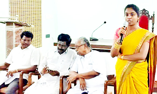 சீர்காழி நகராட்சி அலுவலகத்தில் ஆலோசனை கூட்டம்