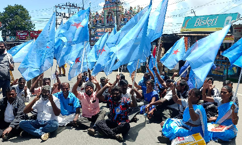 கொடைக்கானலில் சாலை மறியலில் ஈடுபட்ட 20 பேர் கைது