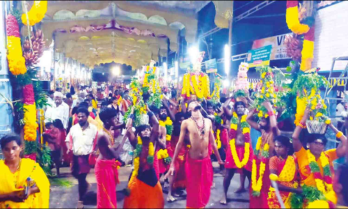 குலசேகரன்பட்டினம் முத்தாரம்மன் கோவில் தசரா திருவிழா கொடியேற்றத்துடன் இன்று தொடங்குகிறது