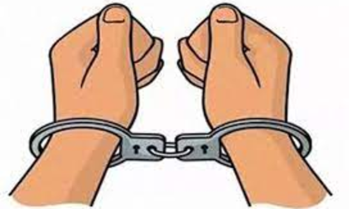 செல்போன் கடையில் திருடிய சிறுவன் கைது