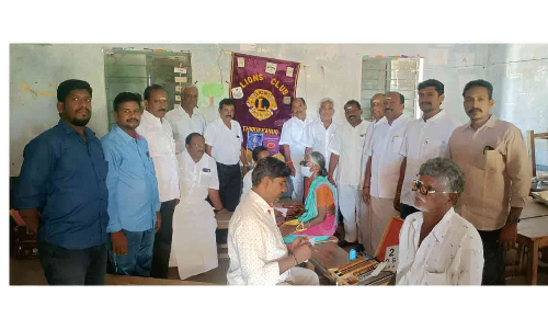 இலவச கண் சிகிச்சை முகாம்