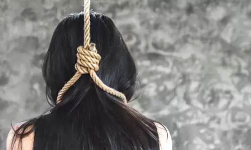 புதுப்பெண் தூக்கிட்டு தற்கொலை