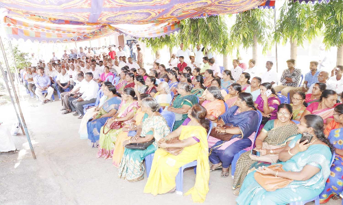 நாகர்கோவிலில் மின்வாரிய ஊழியர்கள் காத்திருப்பு போராட்டம்