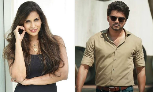 இதை ஒரு ஆசீர்வாதமாக நினைத்து கொள்கிறேன்.. விஜய் குறித்து பிரபல நடிகை நெகிழ்ச்சி..