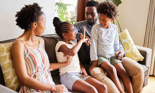 குழந்தைகளுக்கு சுதந்திரத்தை அளிக்கும் பெற்றோர்