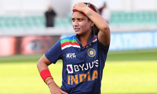 லண்டன் ஓட்டலில் இந்திய கிரிக்கெட் வீராங்கனையின் நகை, பணம் திருட்டு