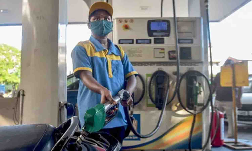 பாட்டில் - கேன்களில் பெட்ரோல் விற்பனை செய்வது தற்காலிகமாக நிறுத்தம்