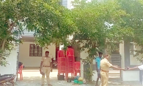 பா.ஜ.க. நிர்வாகிகள் வீட்டில் போலீஸ் பாதுகாப்பு
