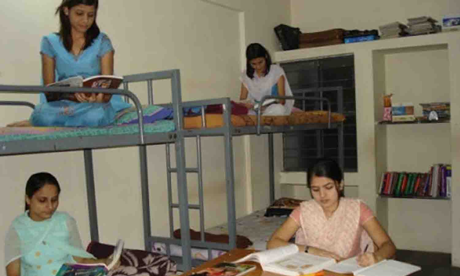 குழந்தைகள், பெண்களுக்கான விடுதிகளை பதிவு செய்யாவிட்டால் சிறை தண்டனை, அபராதம் - கலெக்டர் எச்சரிக்கை குழந்தைகள், பெண்களுக்கான விடுதிகளை பதிவு செய்யாவிட்டால் சிறை தண்டனை, அபராதம் - கலெக்டர் எச்சரிக்கை