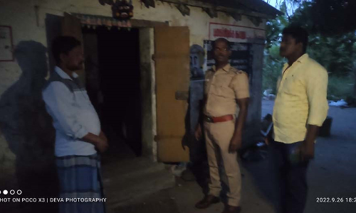 திட்டக்குடி அருகே  சுவரில் துளைபோட்டு   வீட்டில் நகை கொள்ளை