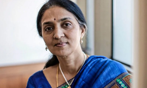 பங்கு சந்தை முறைகேடு- சித்ரா ராமகிருஷ்ணனுக்கு டெல்லி கோர்ட்டு ஜாமீன்