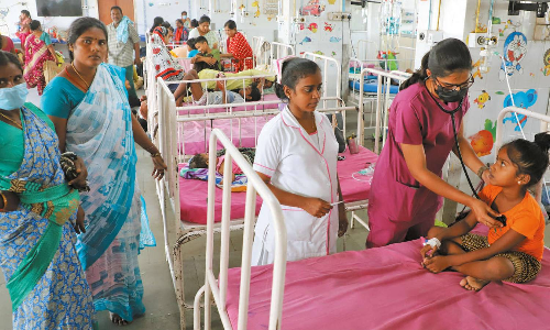 குழந்தைகளை கதிகலங்க வைக்கும் இன்புளூயன்சா காய்ச்சல்: காரணமும், தீர்வும் என்ன?