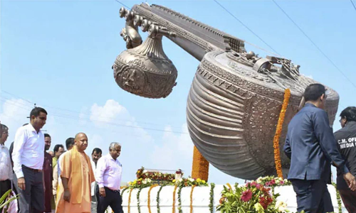 லதா மங்கேஷ்கர் பெயரில் சாலை: யோகி ஆதித்யநாத் திறந்து வைத்தார்