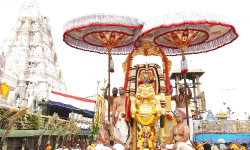 3-வது நாள் பிரம்மோற்சவ விழா: திருப்பதியில் சிம்ம வாகனத்தில் ஏழுமலையான் பவனி