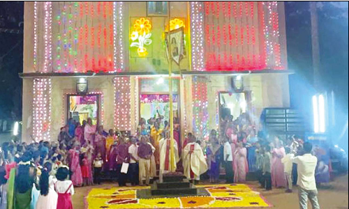 காஞ்சாம்புறம் புனித குழந்தை தெரசா ஆலய திருவிழா கொடியேற்றம்