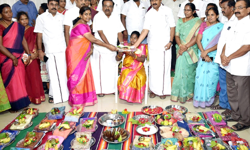 62 கர்ப்பிணி பெண்களுக்கு சமுதாய வளைகாப்பு