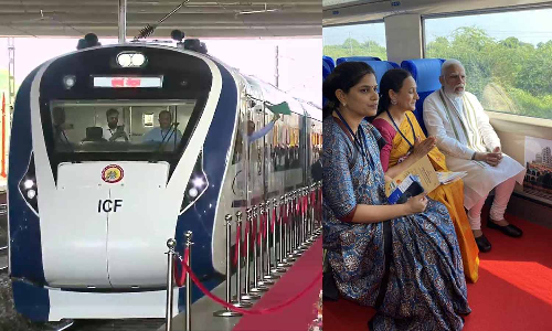 காந்திநகர்-மும்பை இடையே வந்தே பாரத் விரைவு ரெயில் இயக்கம்- பிரதமர் மோடி கொடியசைத்து தொடங்கி வைத்தார்
