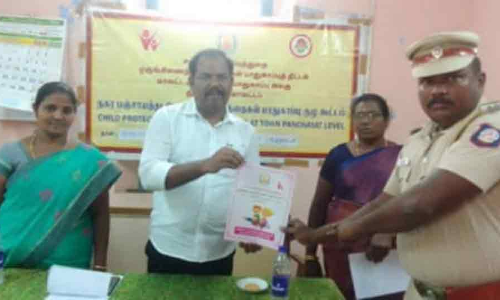 ஆத்தூரில்  குழந்தைகள் பராமரிப்பு பாதுகாப்பு  தொடர்பான விழிப்புணர்வு முகாம்