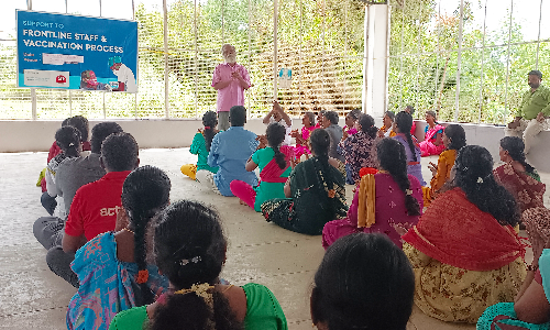 தடுப்பூசி செலுத்துதல் குறித்த விழிப்புணர்வு பயிற்சி முகாம்