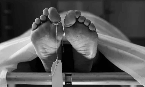 வீட்டின் சுவர் இடிந்து விழுந்து 4 தொழிலாளர்கள் பலி