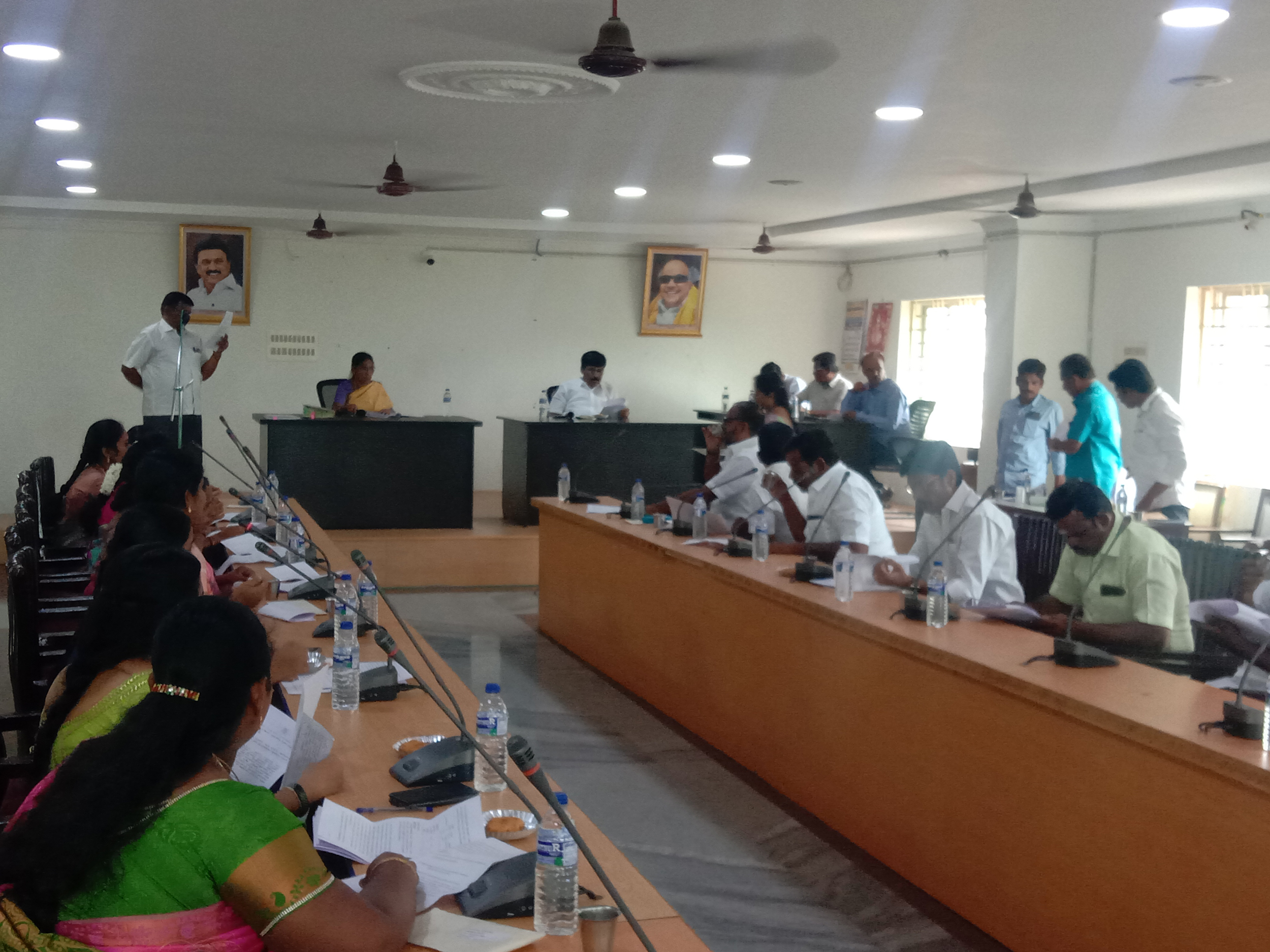 துறையூர் நகராட்சி பள்ளிக்கு காவிரி குடிநீர் திட்டம் - நகர்மன்ற கூட்டத்தில் தீர்மானம் துறையூர் நகராட்சி பள்ளிக்கு காவிரி குடிநீர் திட்டம் - நகர்மன்ற கூட்டத்தில் தீர்மானம்