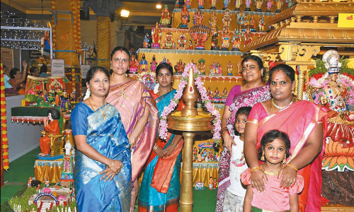 வடபழனி முருகன் கோவில் நவராத்திரி திருவிழா: கஜலட்சுமி அலங்காரத்தில் அருள்பாலித்த அம்மன்