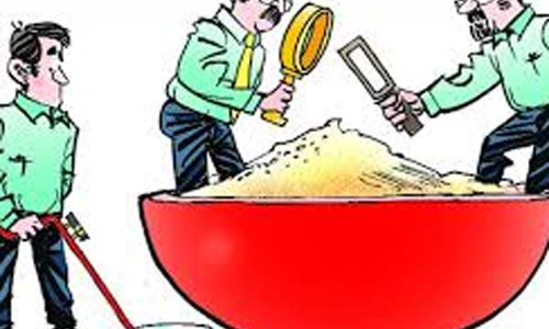 தியாகதுருகத்தில் கடைகளில்  காலாவதியான திண்பண்டங்கள் விற்பனை?