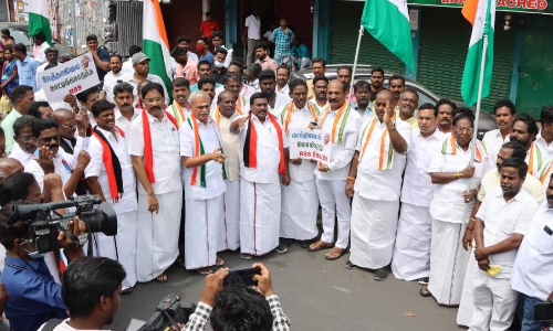 புதுவையில் இன்று தி.மு.க. கூட்டணி மனித சங்கிலி போராட்டம்