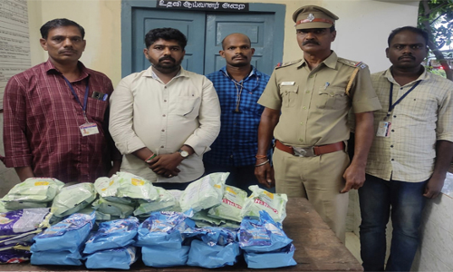 குர்லா ரெயிலில் கடத்தி வந்த 12கிலோ புகையிலை பறிமுதல்